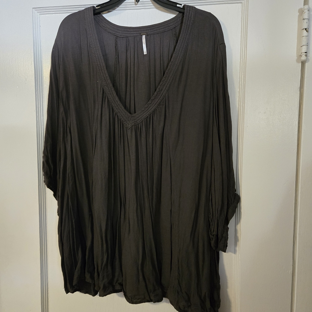 Women's Gray V-Neck Top